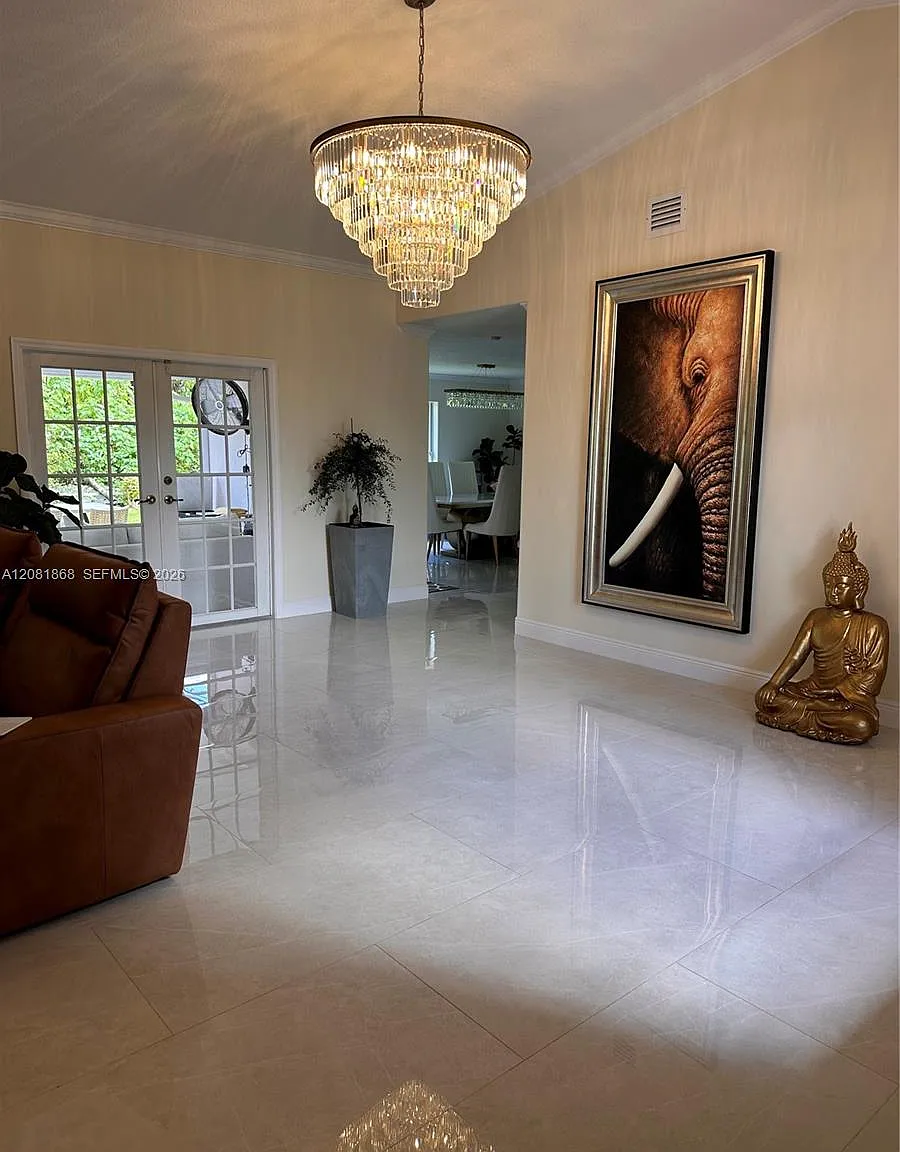 Biscayne Best — Photo 2