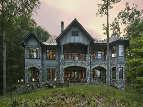 437 Grant''s Gap, White Sulphur Springs, WV 24986