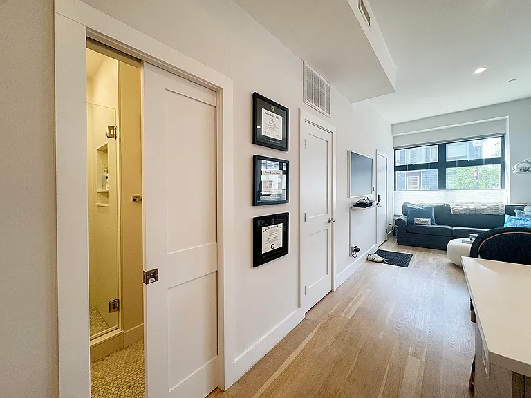 109 Liverpool St #1 — Photo 5