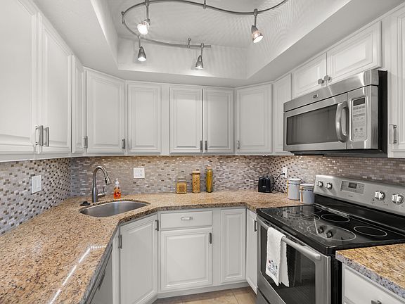 4th image of 7402 E CAREFREE Drive #310
