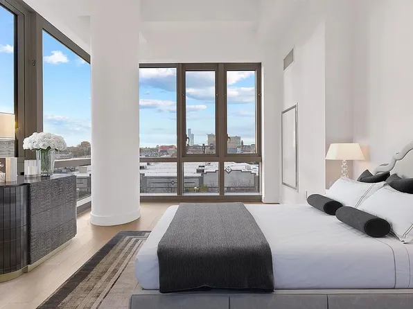 75 Park Ln S #200, Jersey City, NJ 07310