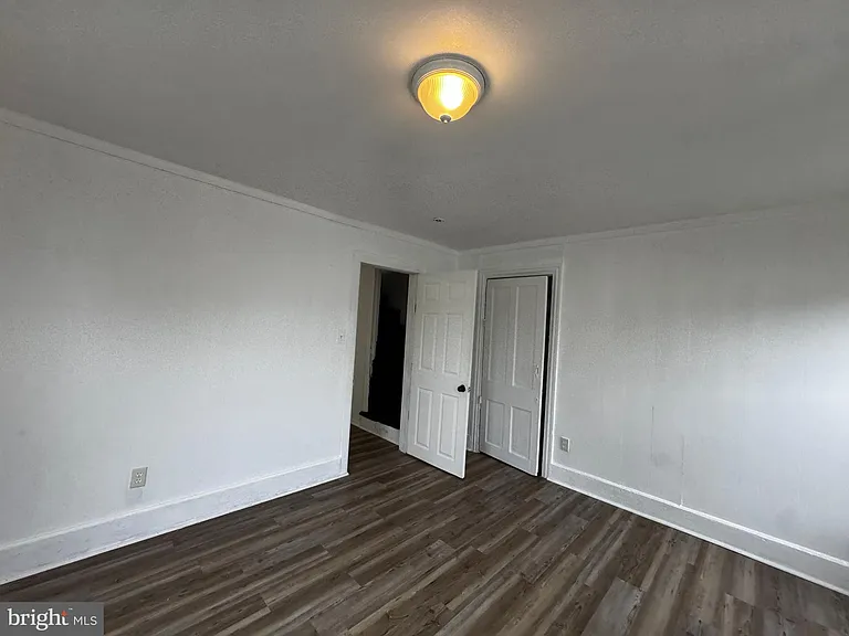 323 Vine St E #B — Photo 21