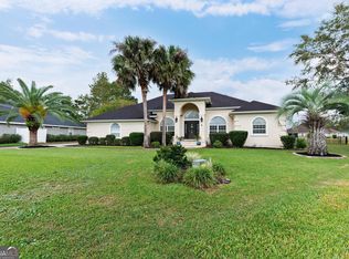 105 Lake View Ct, Kingsland, GA 31548