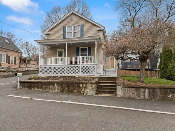 3 Smith Ave, Methuen, MA 01844