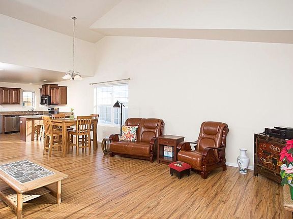 4th image of 3135 Amelia Cir
