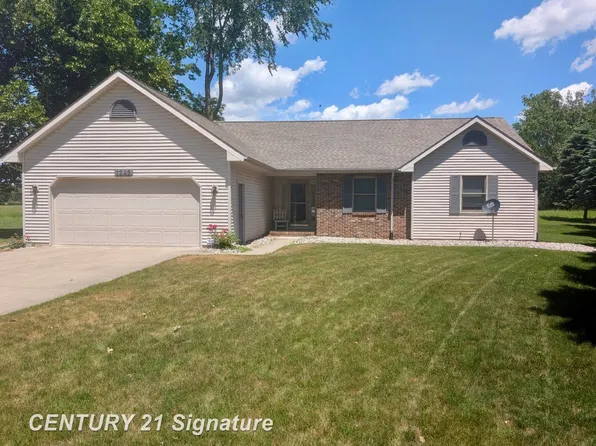 1249 Oakdale Cir E, Freeland, MI 48623