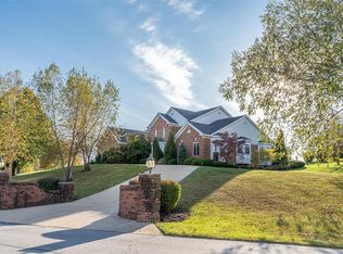 6320 Meadowlake Dr, Washington, MO 63090