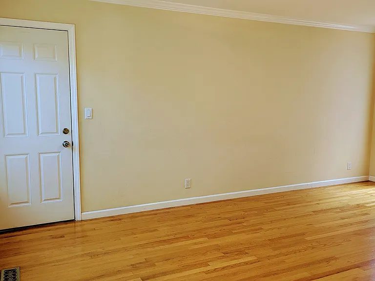 5850 Amapola Dr — Photo 13