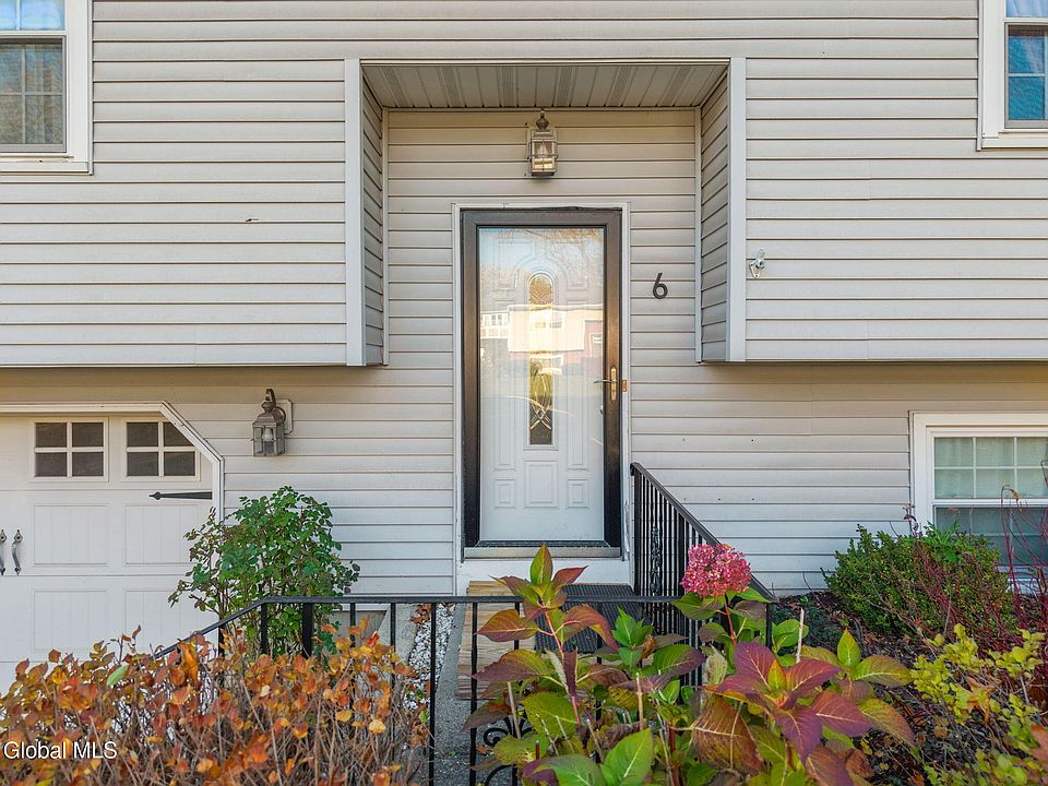 1st image of 6 Silverberry Place