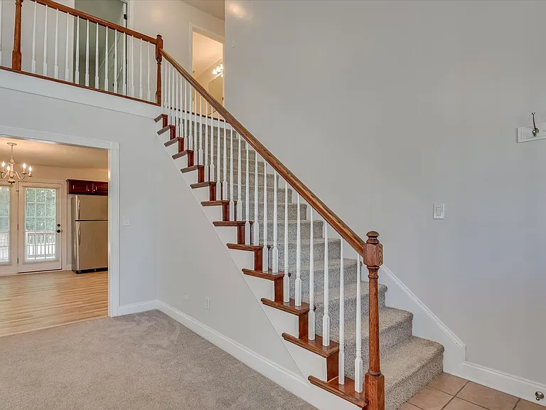 2928 Aylesbury Dr — Photo 25
