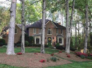 305 Thornhill Dr, Spartanburg, SC 29301