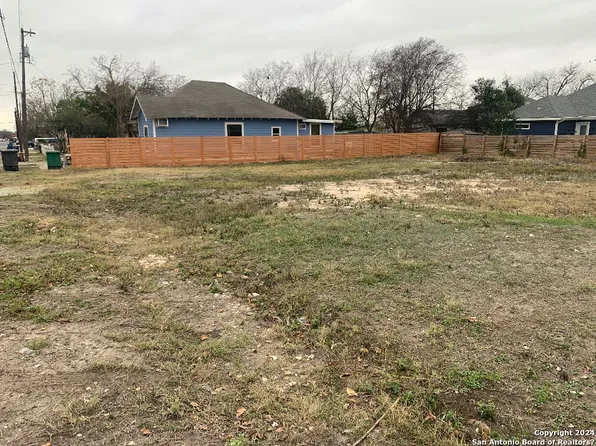 505 S OLIVE ST LOT 11, San Antonio, TX 78203