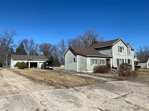 211 W Hardanger Gate, Lee, IL 60530