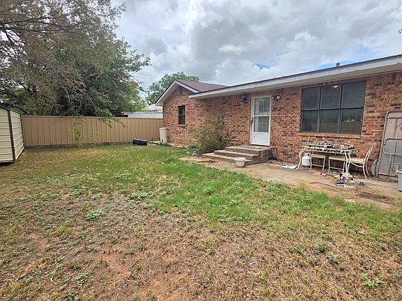 4th image of 3712 Austin Ave
