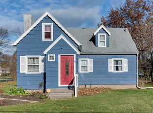 196 Hinchey Rd, Rochester, NY 14624