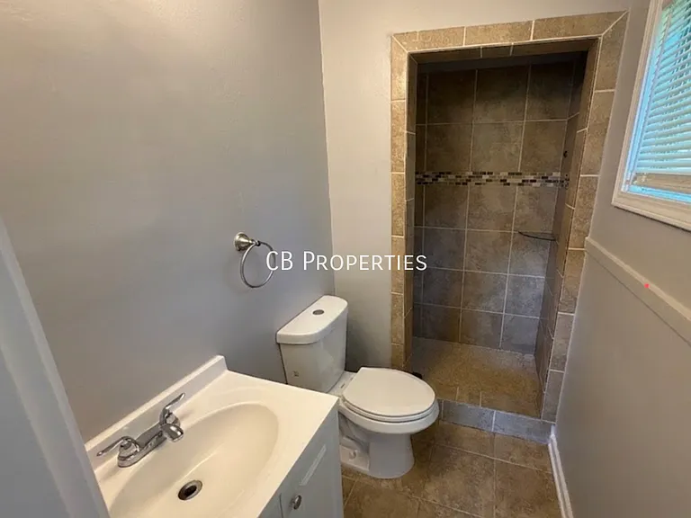 1996 Argosy Dr — Photo 11