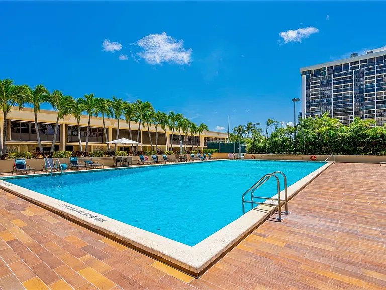 1901 Brickell Ave #B512 — Photo 45