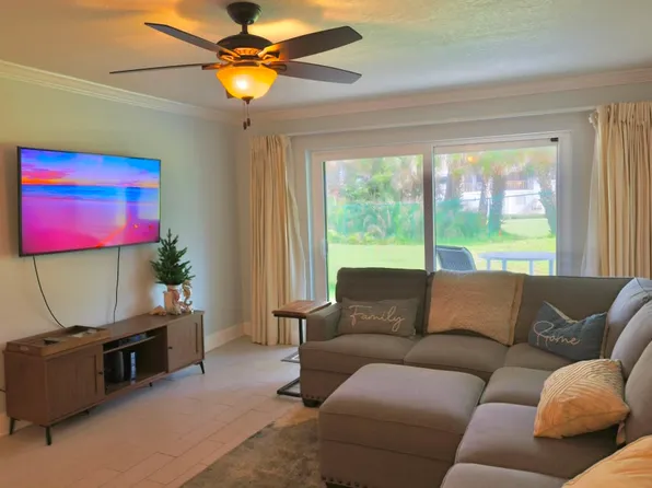 650 N Atlantic Ave APT 110, Cocoa Beach, FL 32931