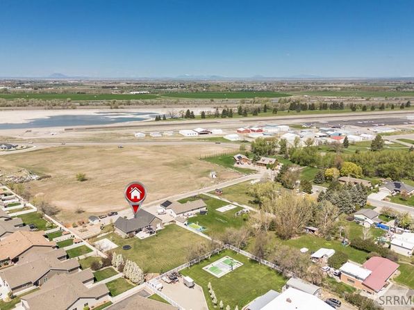 670 Kesler Ln, Blackfoot, ID 83221
