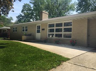 1802 Debra Ln, Green Bay, WI 54302