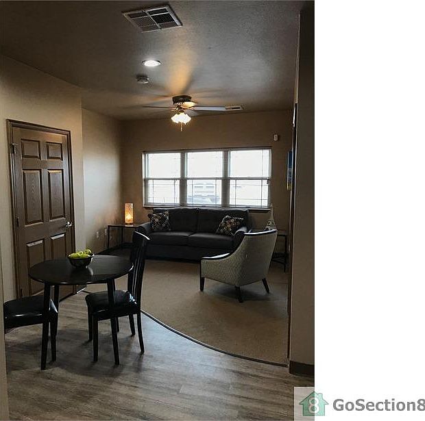 2nd image of 6501 Lyrewood Ln