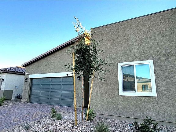 3rd image of 7537 Blue Lotus Ave