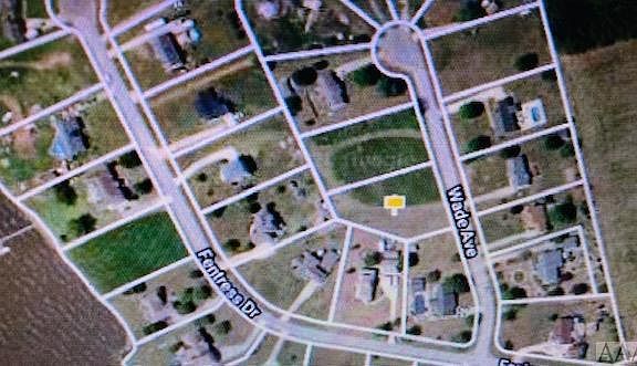 5th image of 105 Wade Ave