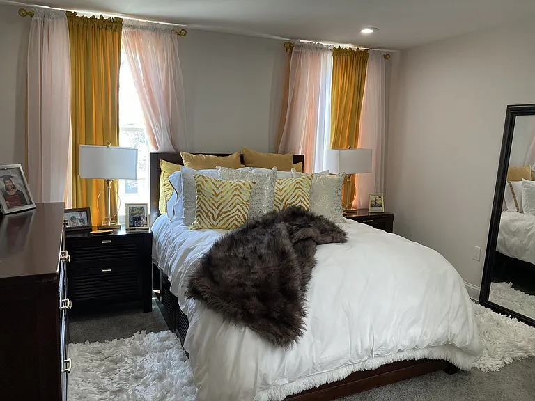 Main bedroom with ensuite bathroom.