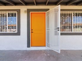 2518 McCarran St, North Las Vegas, NV