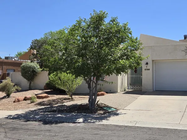 6700 Vista Del Monte NE, Albuquerque, NM 87109