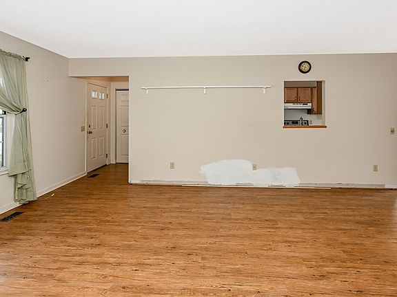 5th image of 14523 Fullers Ln