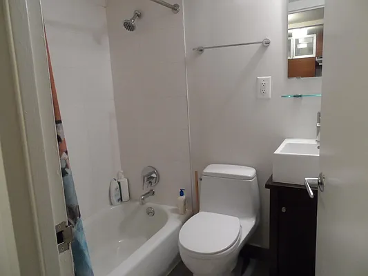 Rented by Keller Williams NYC | media 52