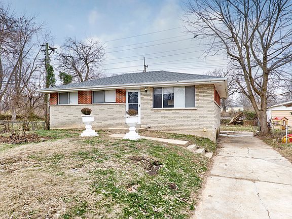 2nd image of 11711 Bridgevale Ave