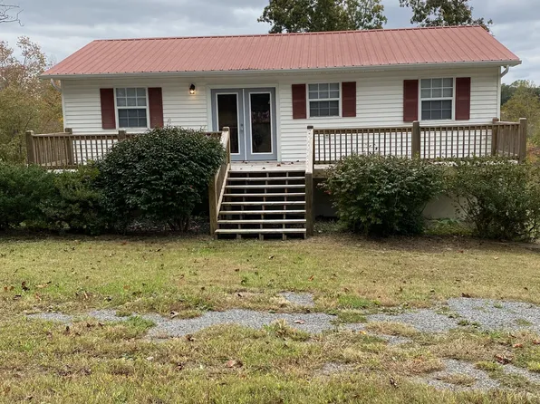 400 Hilltop Rd, Red Boiling Springs, TN 37150