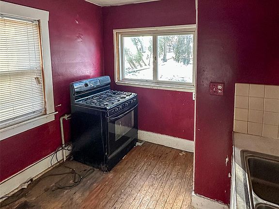 5th image of 22629 Power Rd