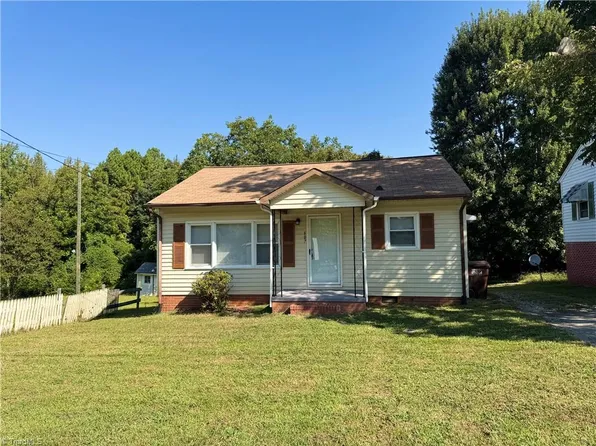 607 Martha Pl, High Point, NC 27263