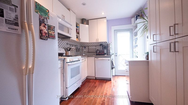 Toronto House for rent - 3 Bedrooms — photo 8