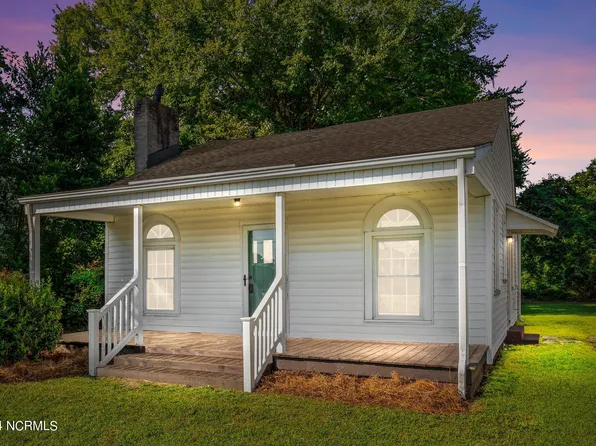 2212 Saint Andrew Street, Tarboro, NC 27886