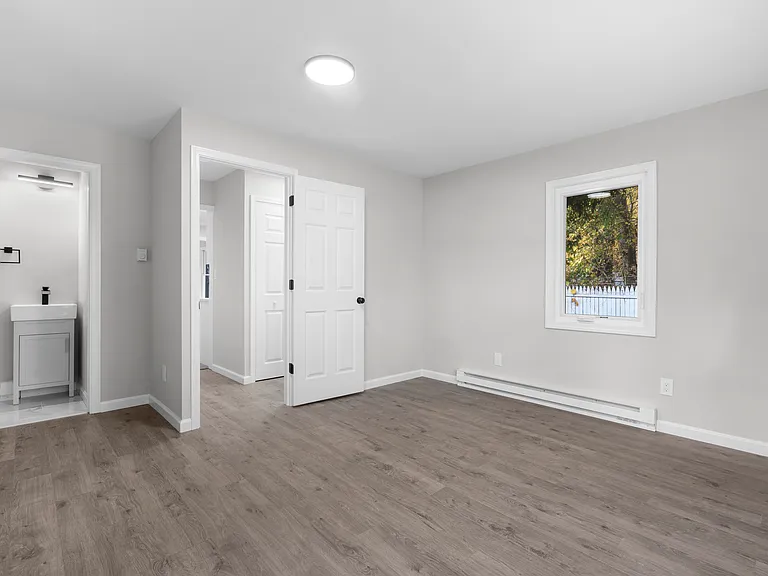 210 Handel Rd — Photo 17
