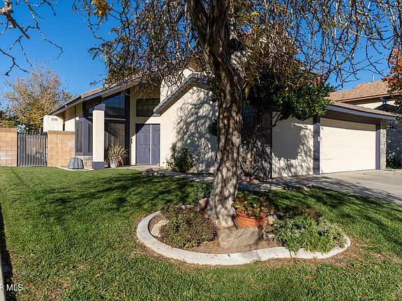 3rd image of 2323 Golden Ln