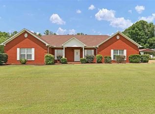 143 Fox Run Dr, Jackson, TN 38305