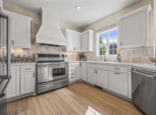 7009 Everest Ln N, Maple Grove, MN 55311