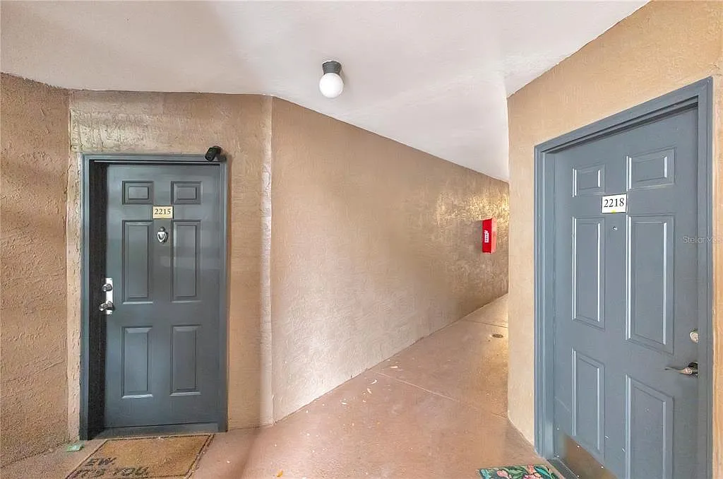 3 bed, 2.5 bath, 1253 sqft, $1,950 — Photo 1