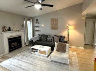 324 Granville Ct, Sandy Springs, GA 30328