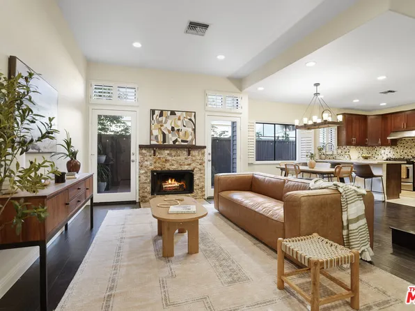 384 E Del Mar Blvd, Pasadena, CA 91101