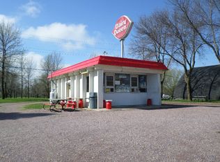 707 C Ave, Armstrong, IA 50514