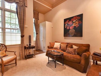 165 Price Ct, West New York, NJ, 07093