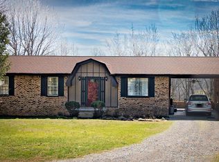 90 Carter St, Erin, TN 37061