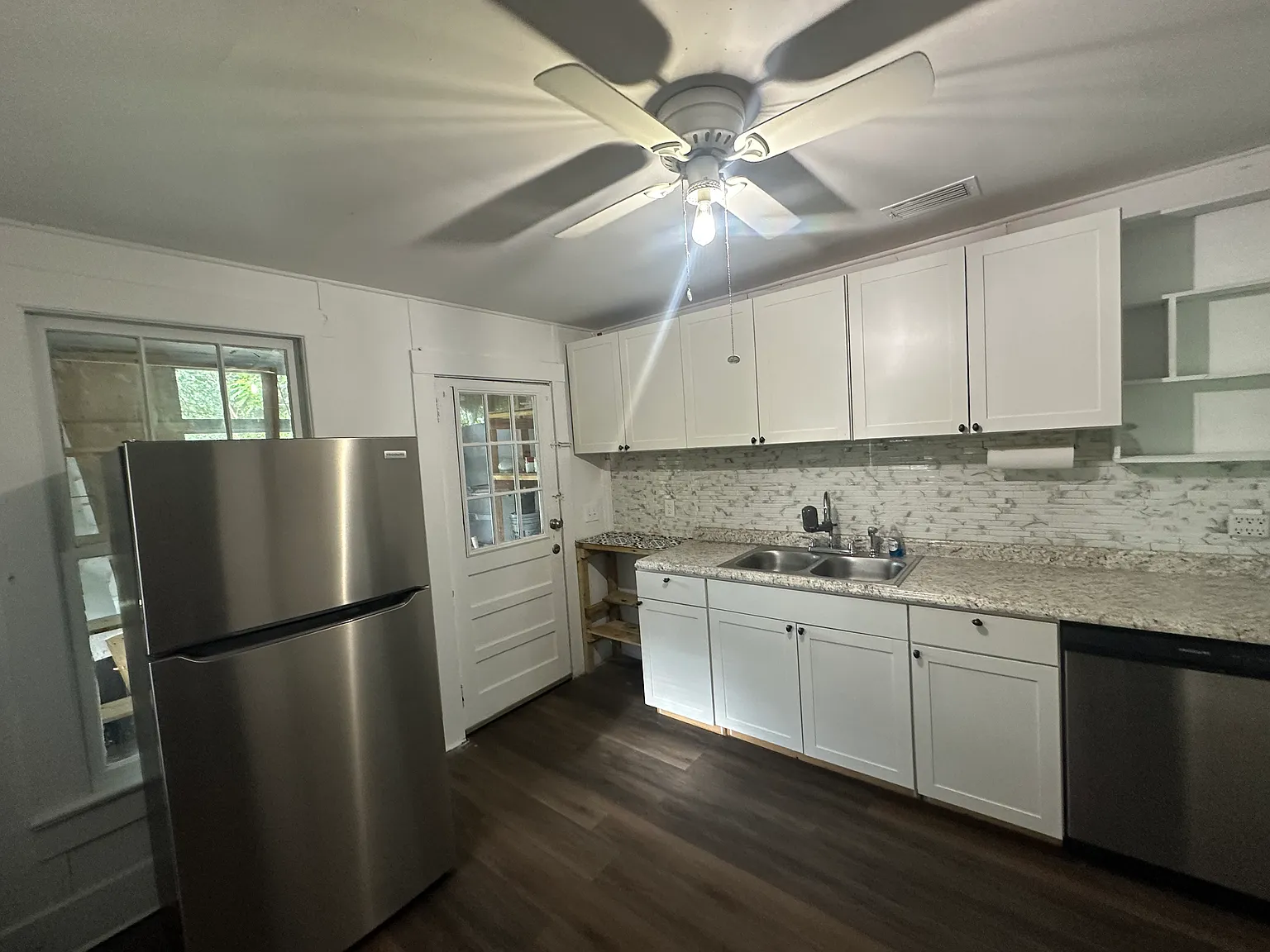 2 bed, 1000 sqft, $1,395 — Photo 4