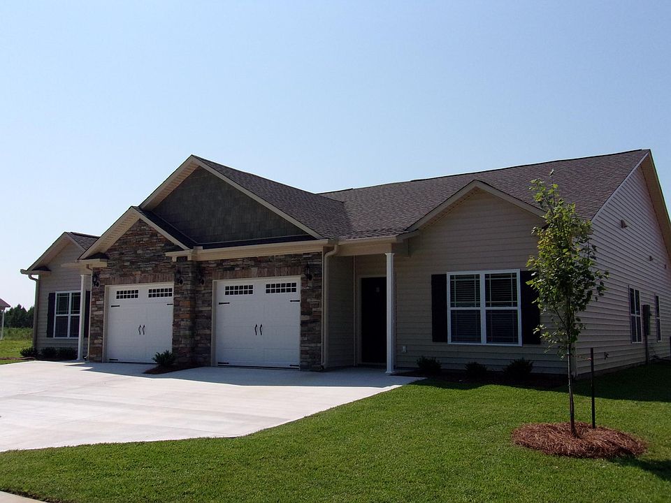 1st image of 2305 Sweet Bay Dr #B